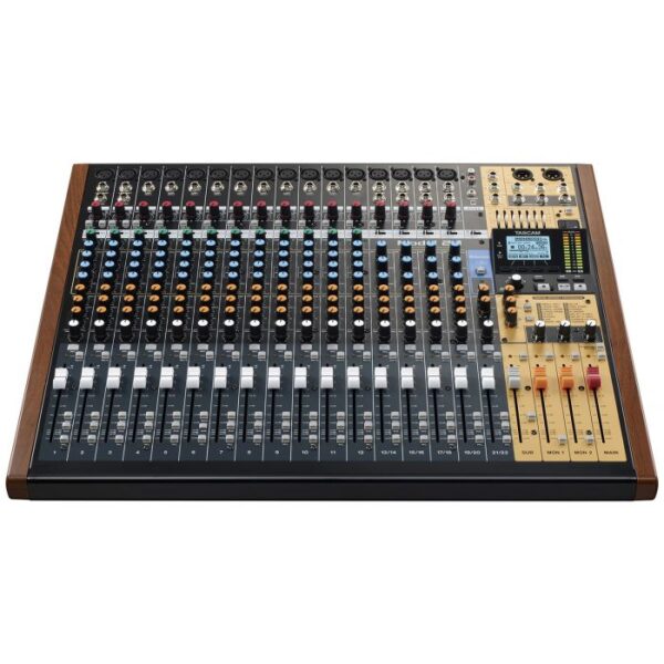 tascam_model_24_1_.jpg